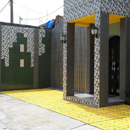 Isro Guesthouse Syariah Kepanjen Exterior photo